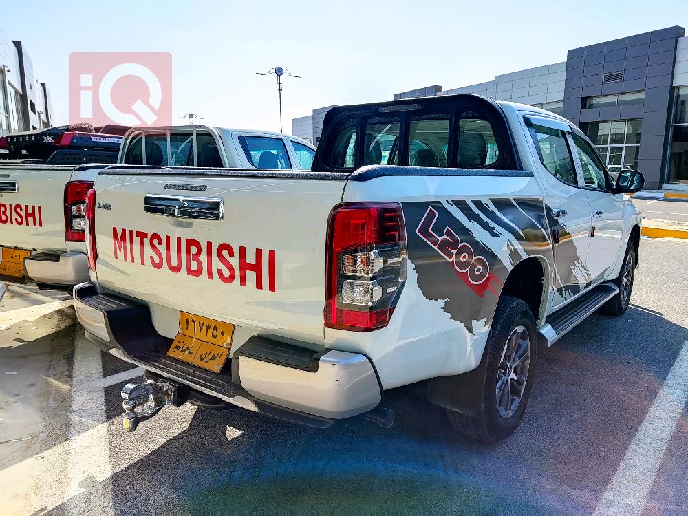 ميتسوبيشي L200